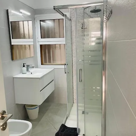 Modern In Cristianos