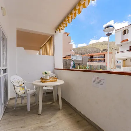 Modern In Cristianos